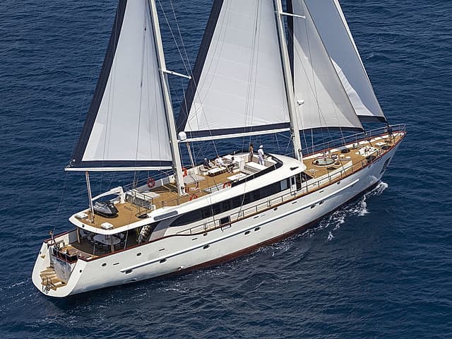 Navilux deck