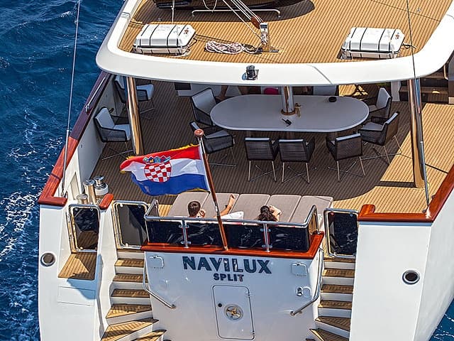Navilux cabin