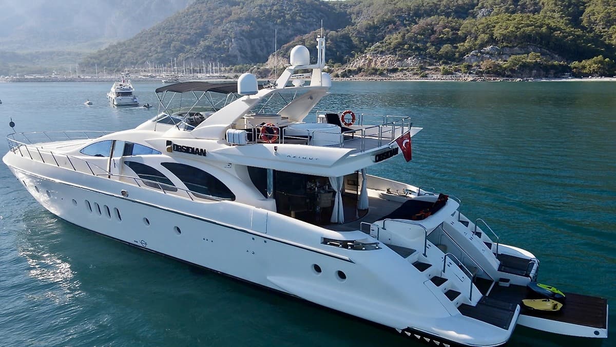 Obsidian exterior