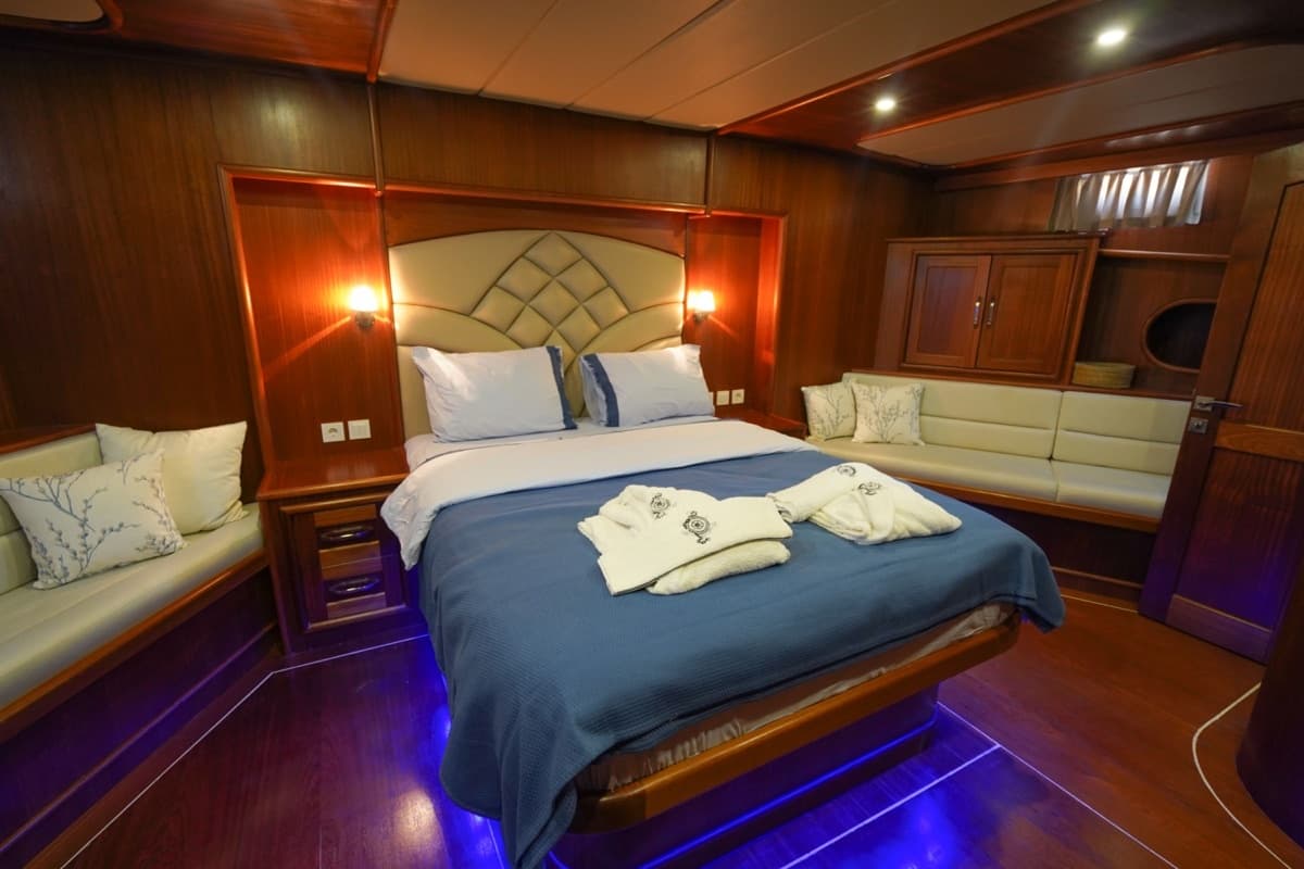 Prenses Esila interior