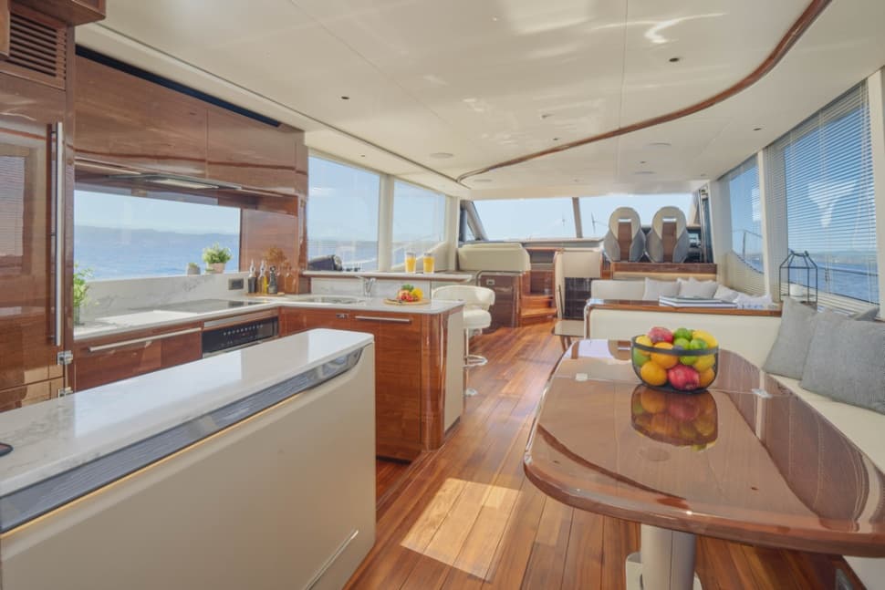Princess Y72 Elizabeth deck