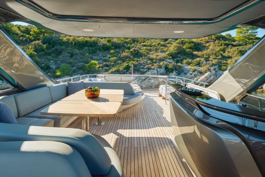 Princess Y72 Elizabeth interior