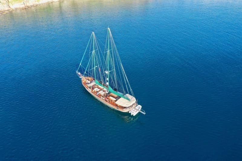 Ros Mare exterior