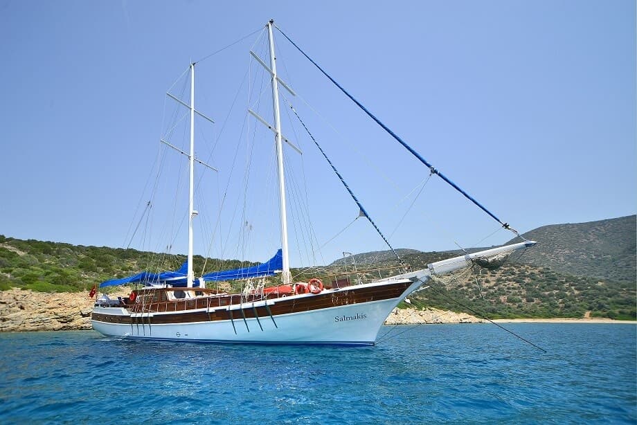 Salmakis exterior