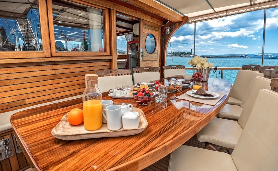 Sedna interior