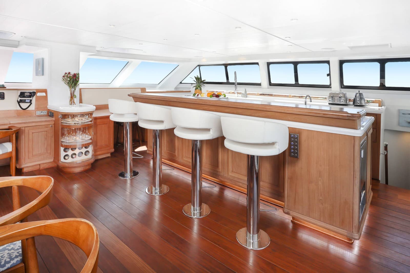 Skimmer interior