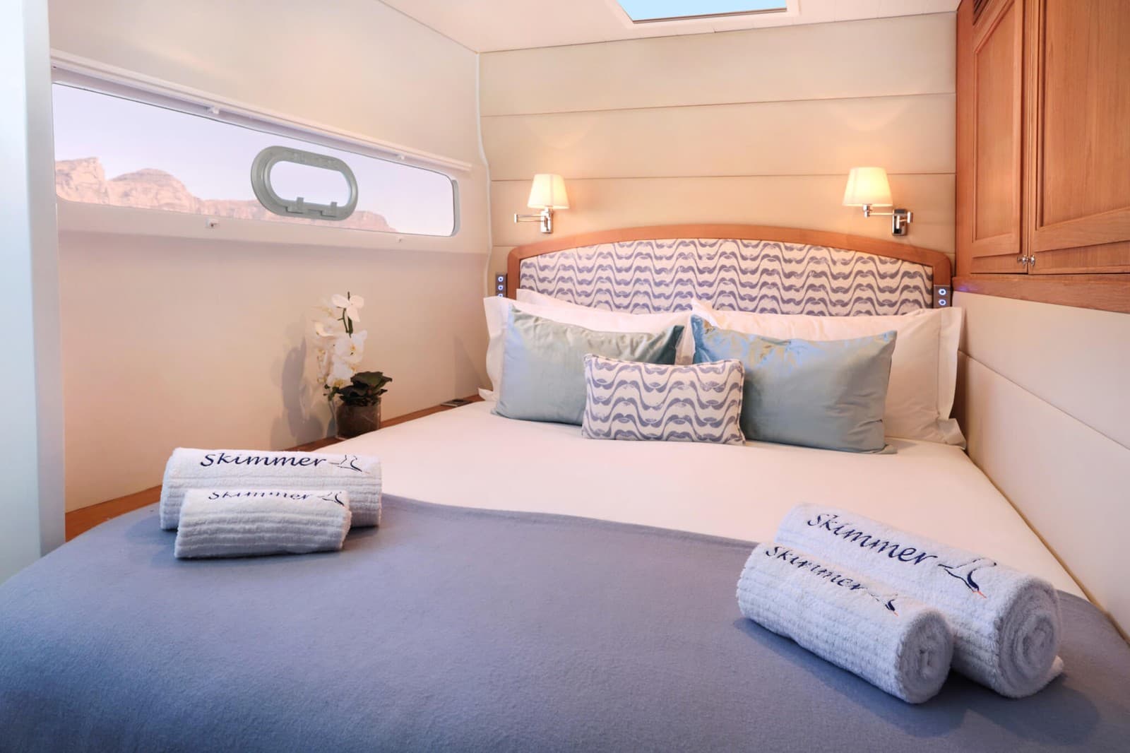 Skimmer cabin