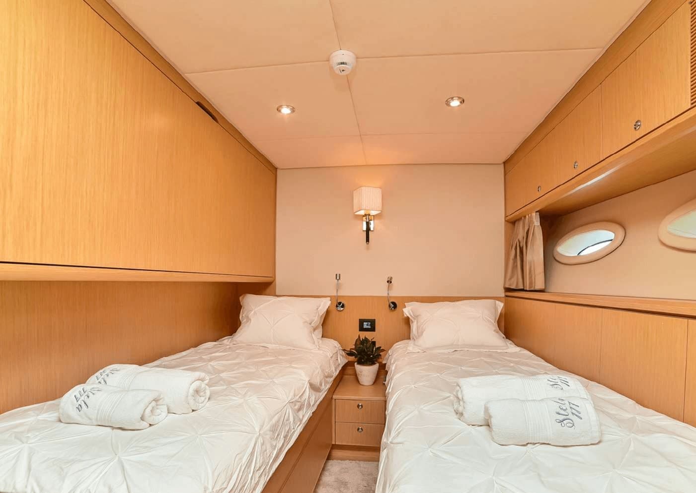 Stella interior