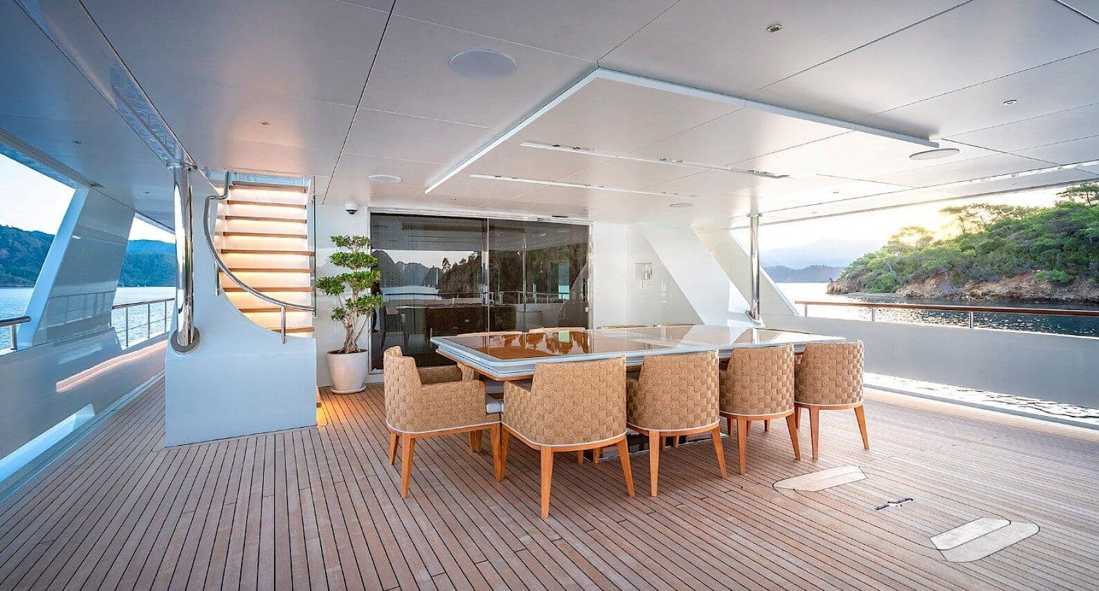 Sunrise interior