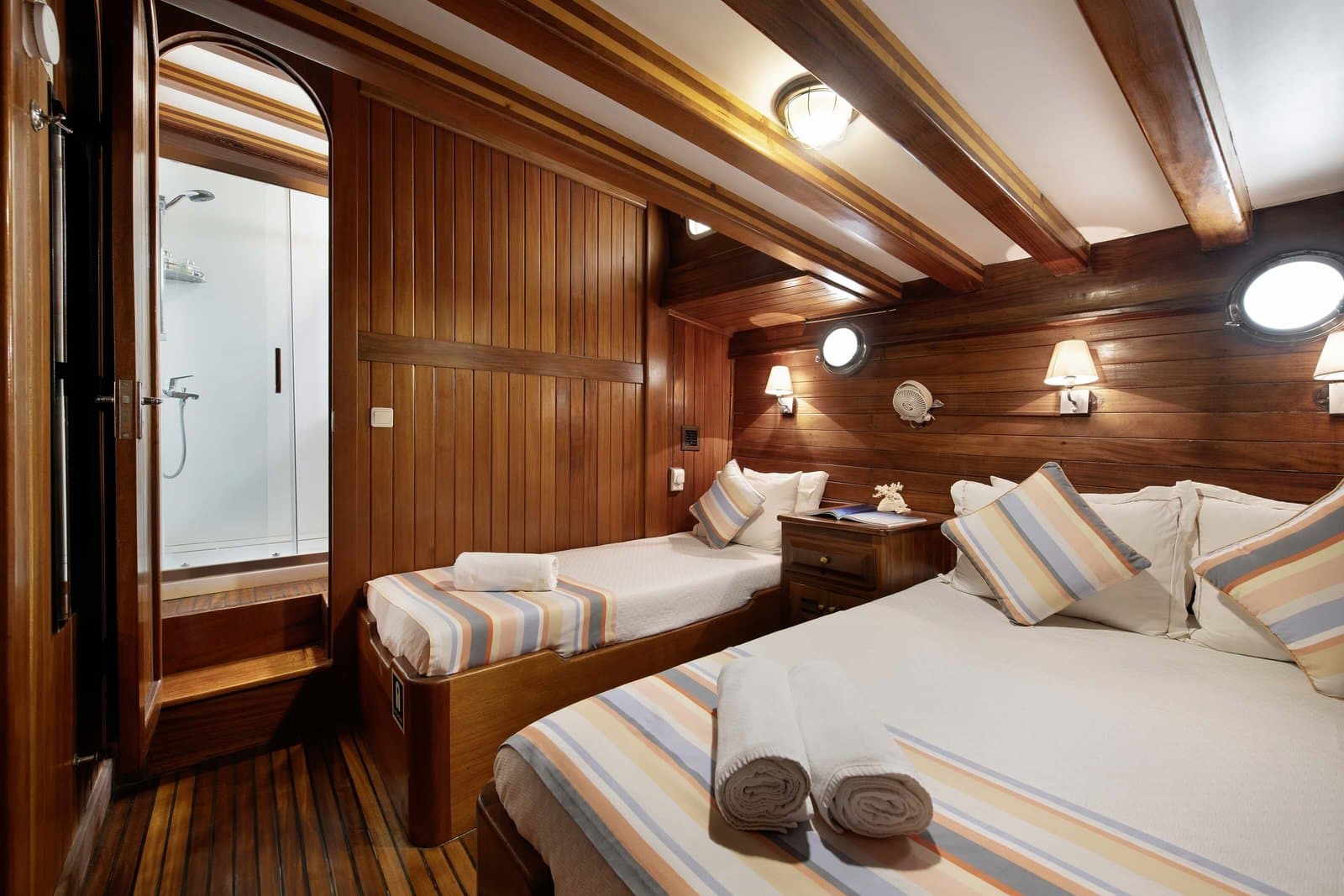 Sunworld VIII cabin