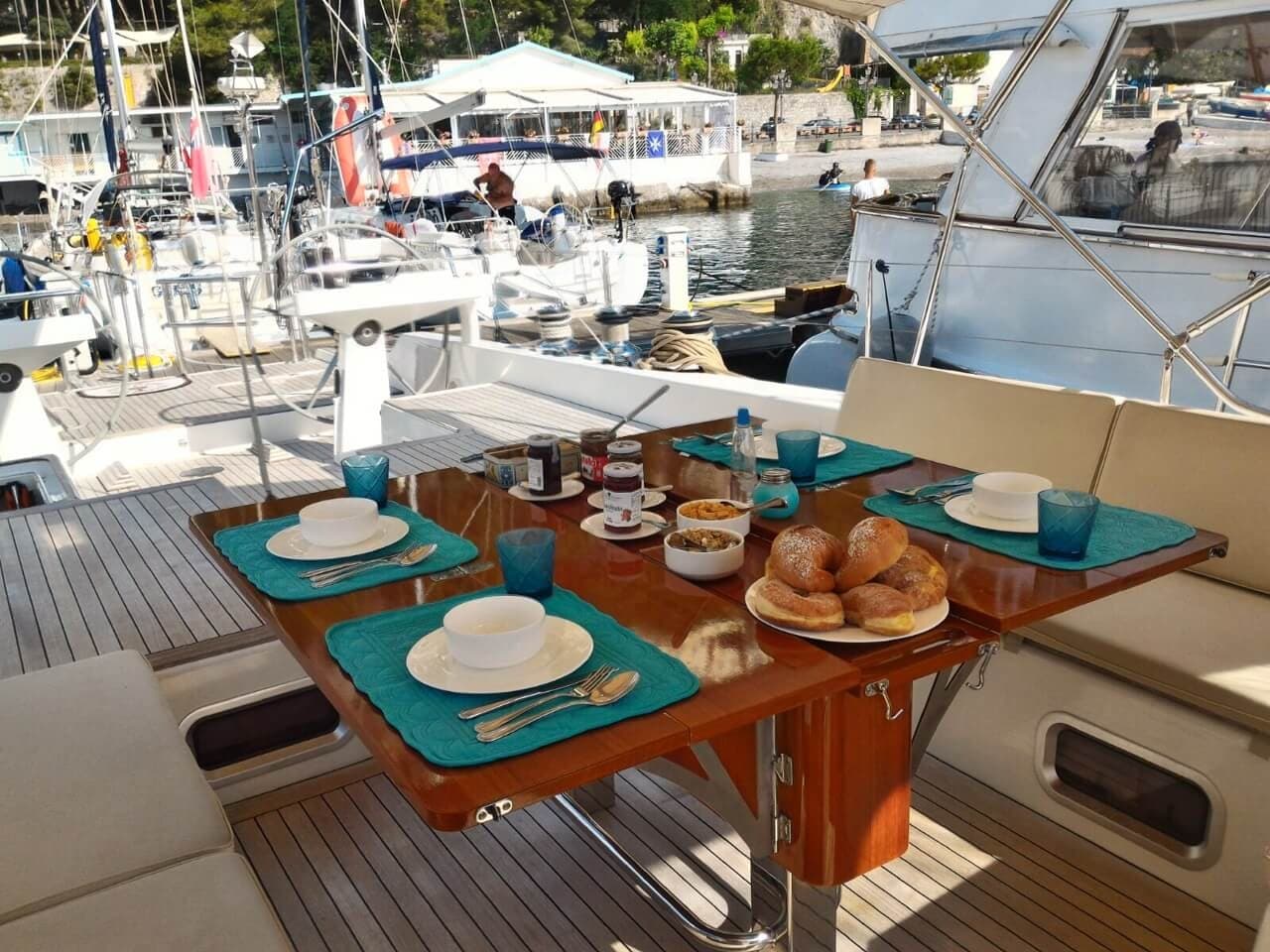 Terra di Mezzo dining