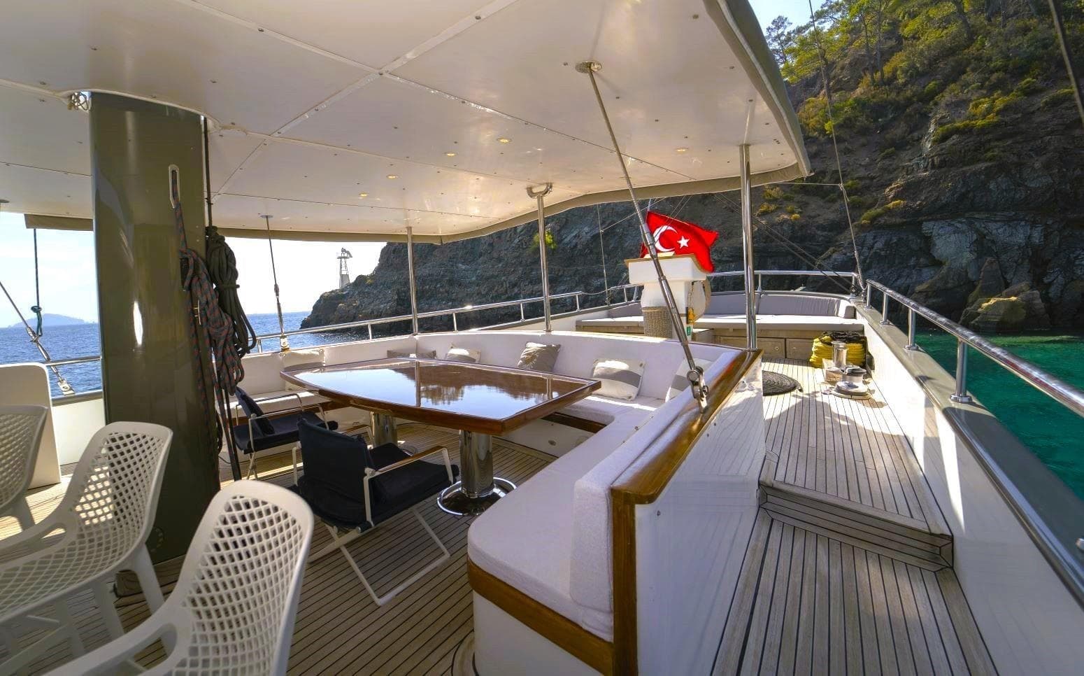 Tigra cabin