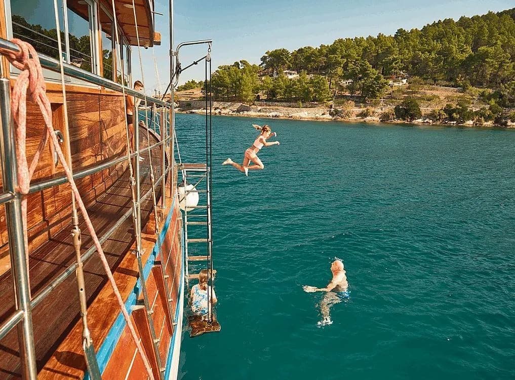 Trebenna deck