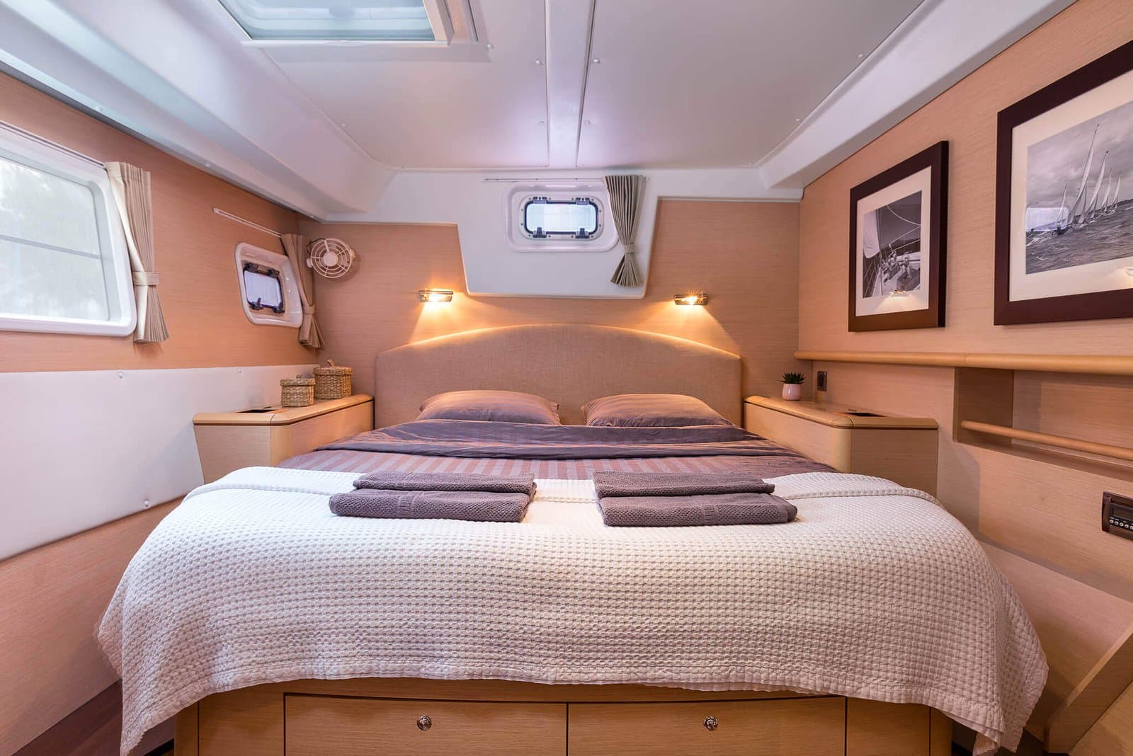 Twin Pride interior