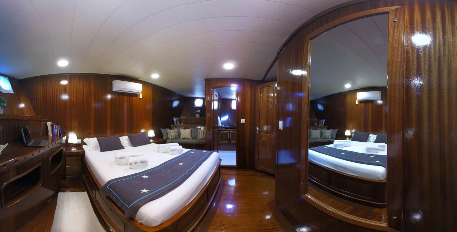 Victoria deck
