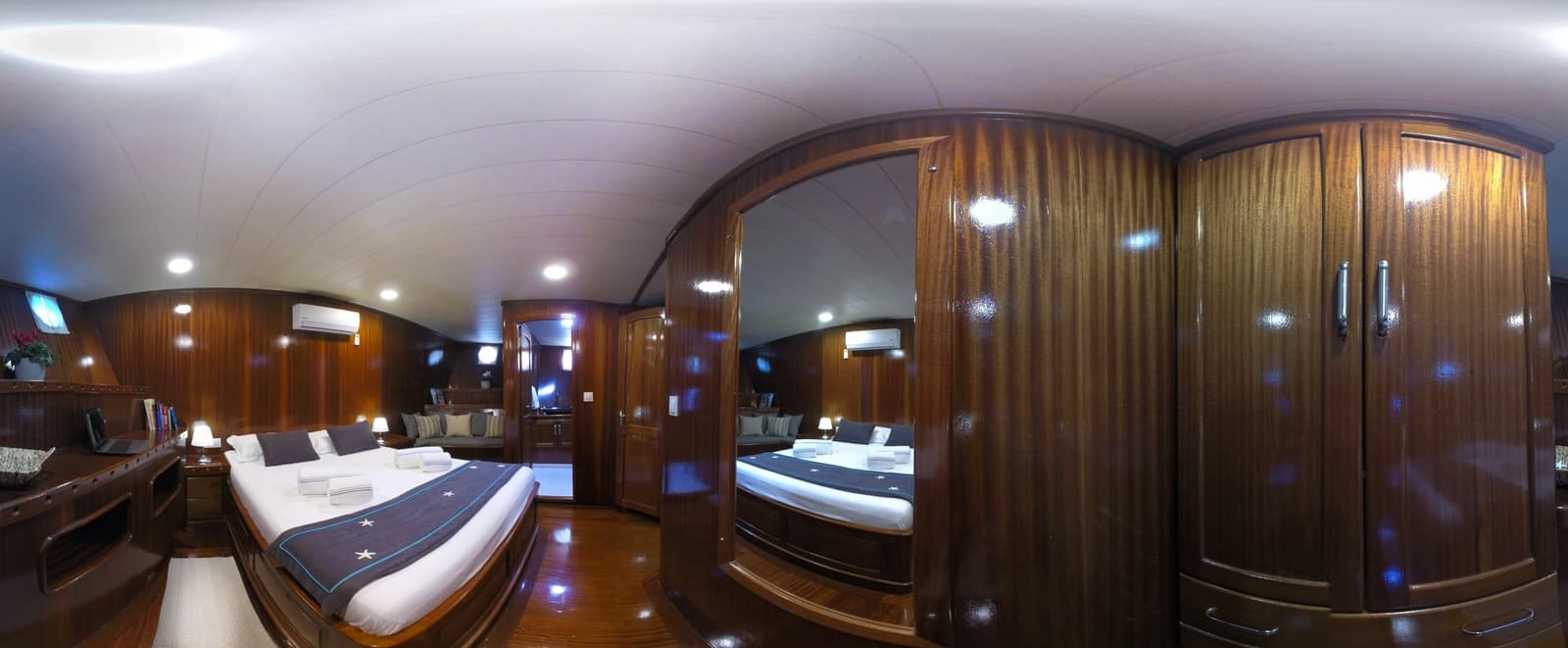 Victoria interior