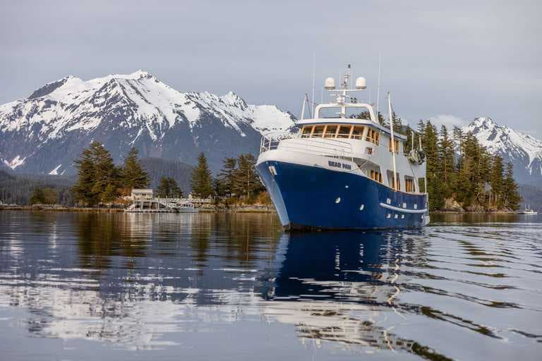 Bear Paw — Motor Yacht for charter in Sitka, United States