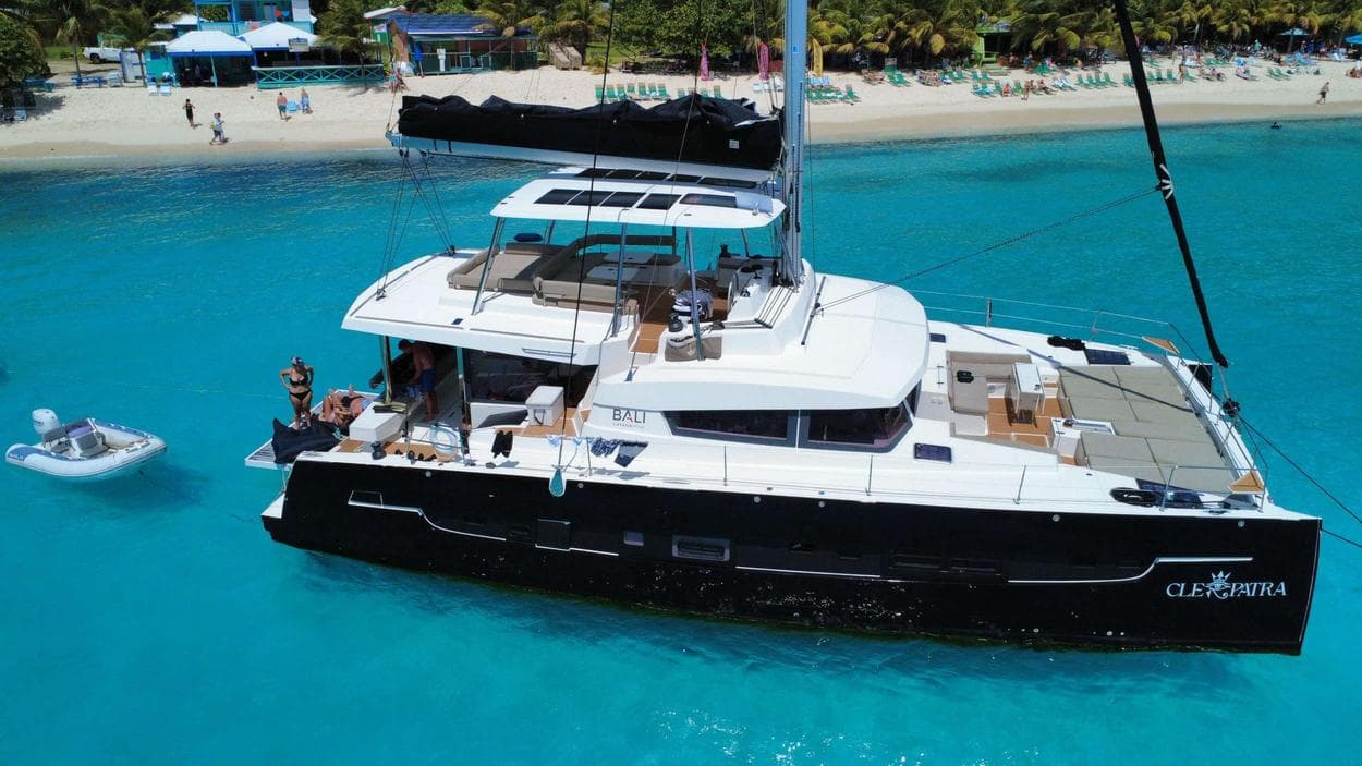Cleopatra exterior