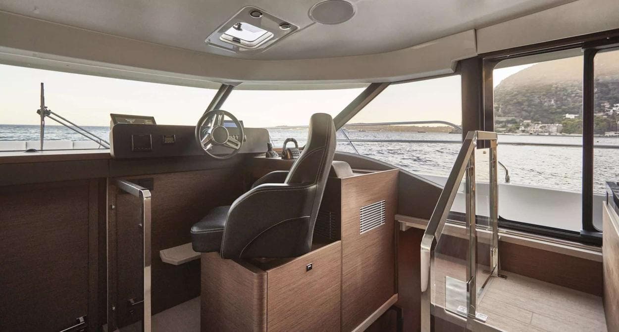 Diamond Si interior