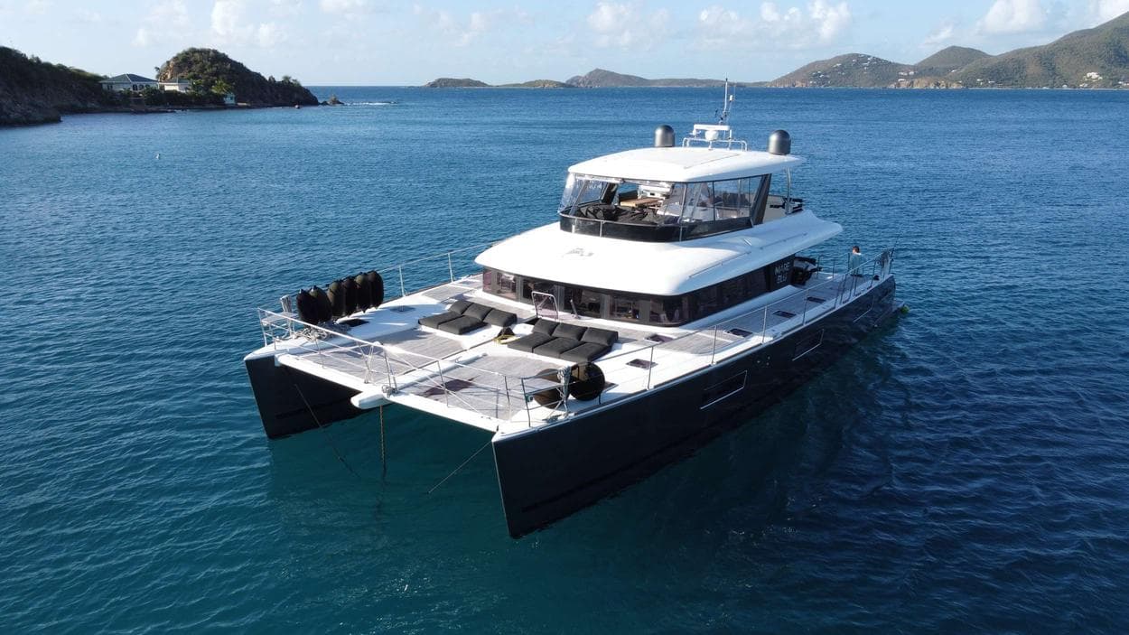 Mare Blu deck