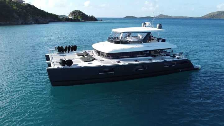 Mare Blu — Motor Yacht for charter in Dover, United Kingdom