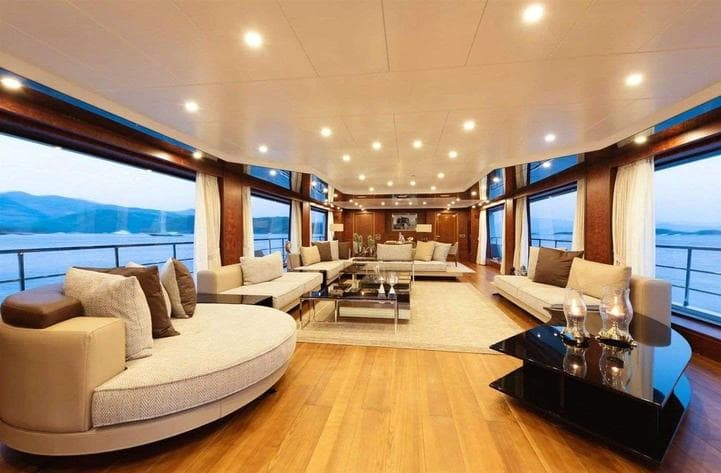 Ocean Breeze interior