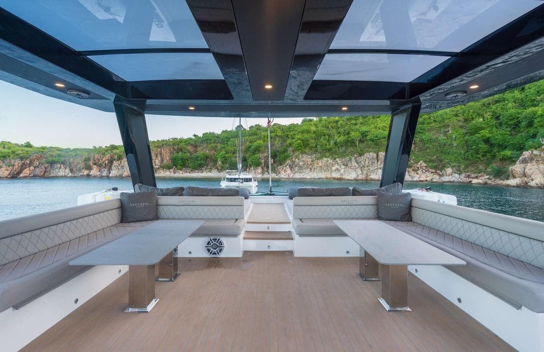 Tryst deck