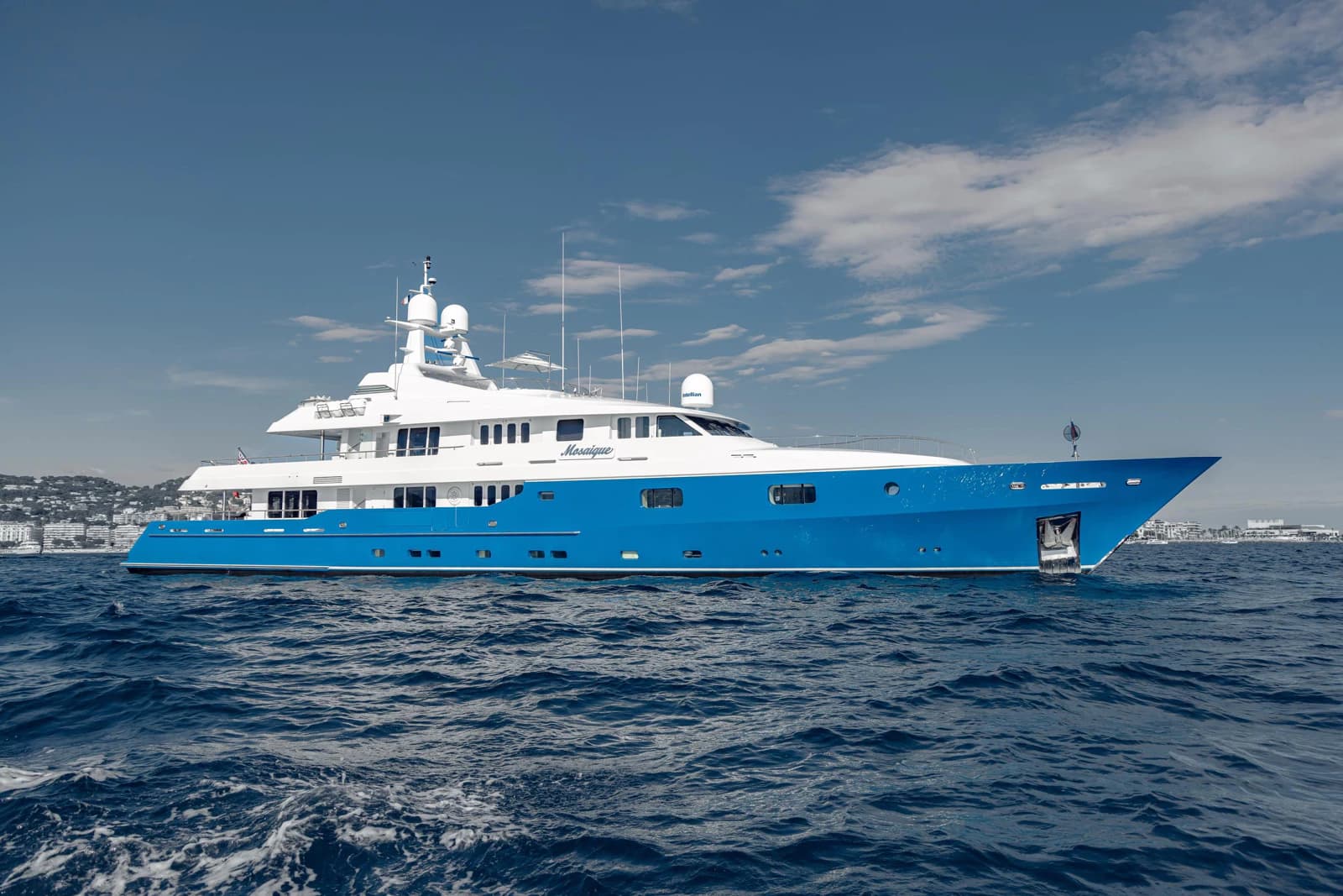 50m MOSAIQUE Yacht