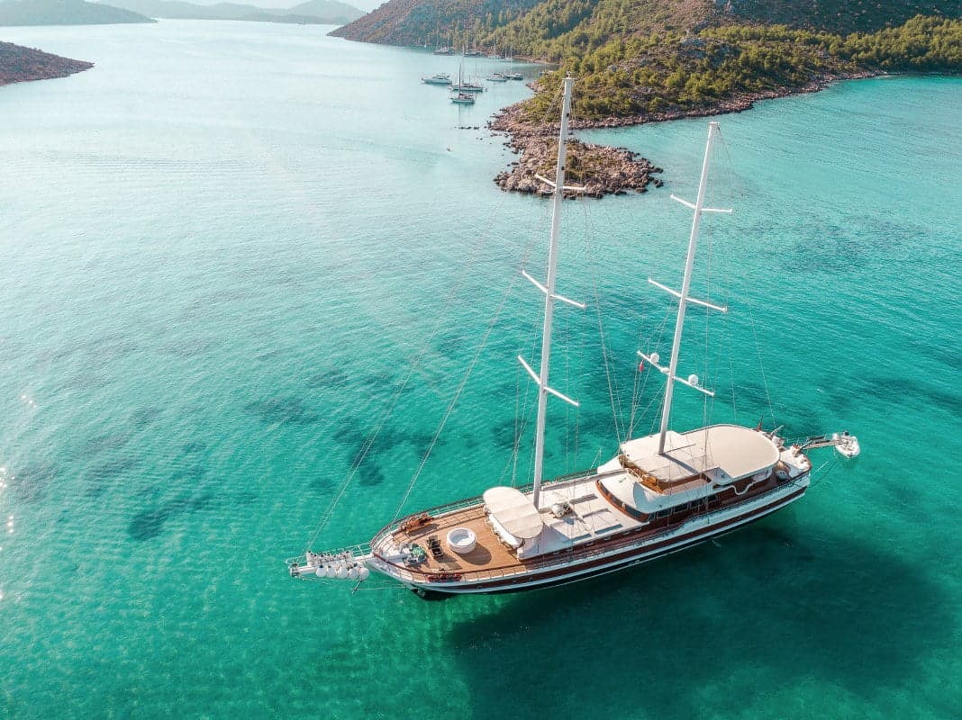Tips for First-time Yacht Charter Guests