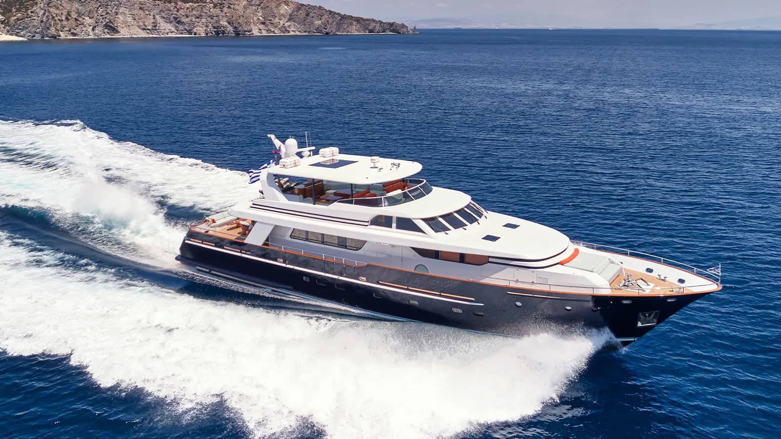 Embark on a Dream Voyage with M/Y Mia Zoi