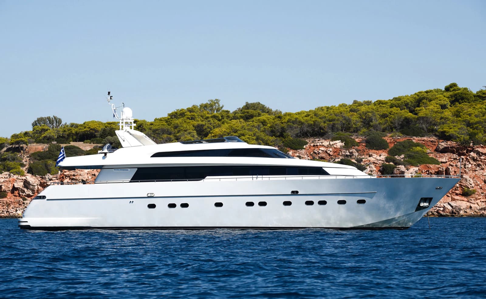 Offer: Luxury Yacht ZEN: 10 Days for the Price of 9