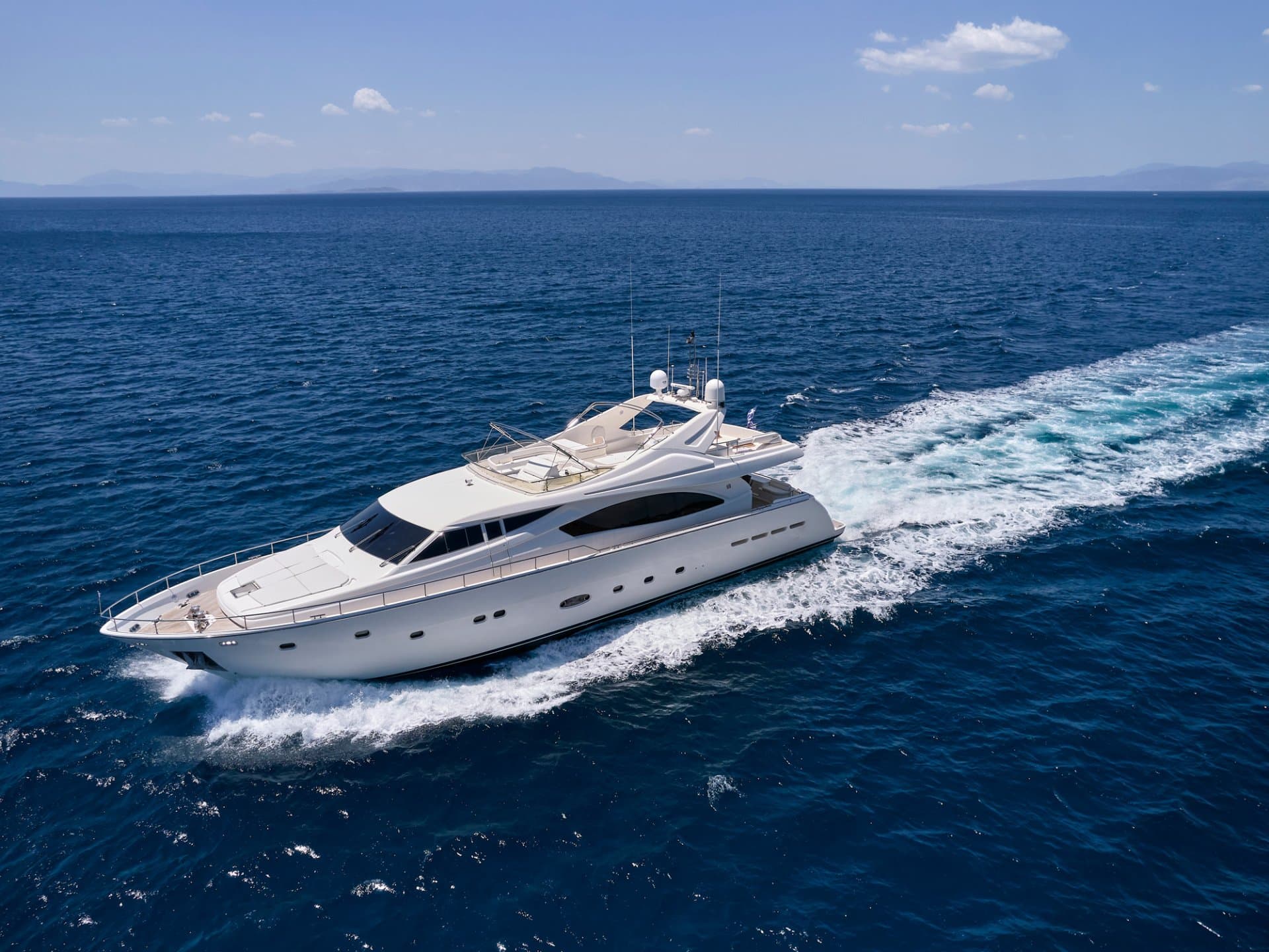 Discount Offer: Charter Ferretti 880 Estia Yi