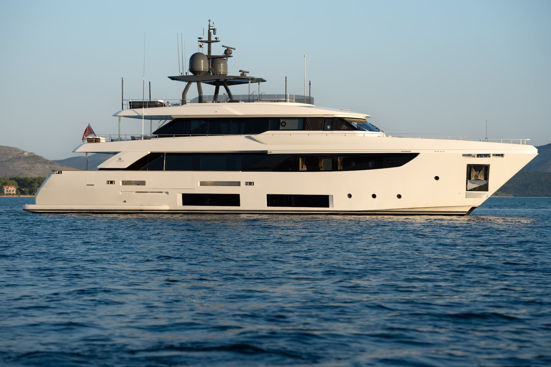 Special Offer: Experience the 33m Yacht SK