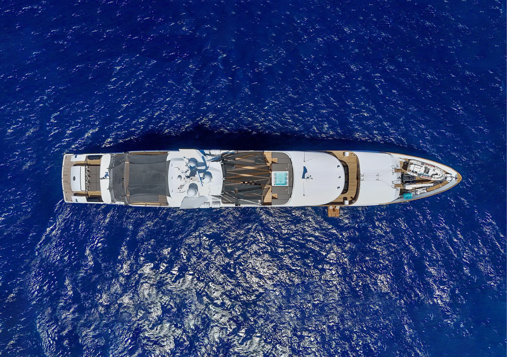 Gorgeously Refitted M/Y Magna Grecia in Athens
