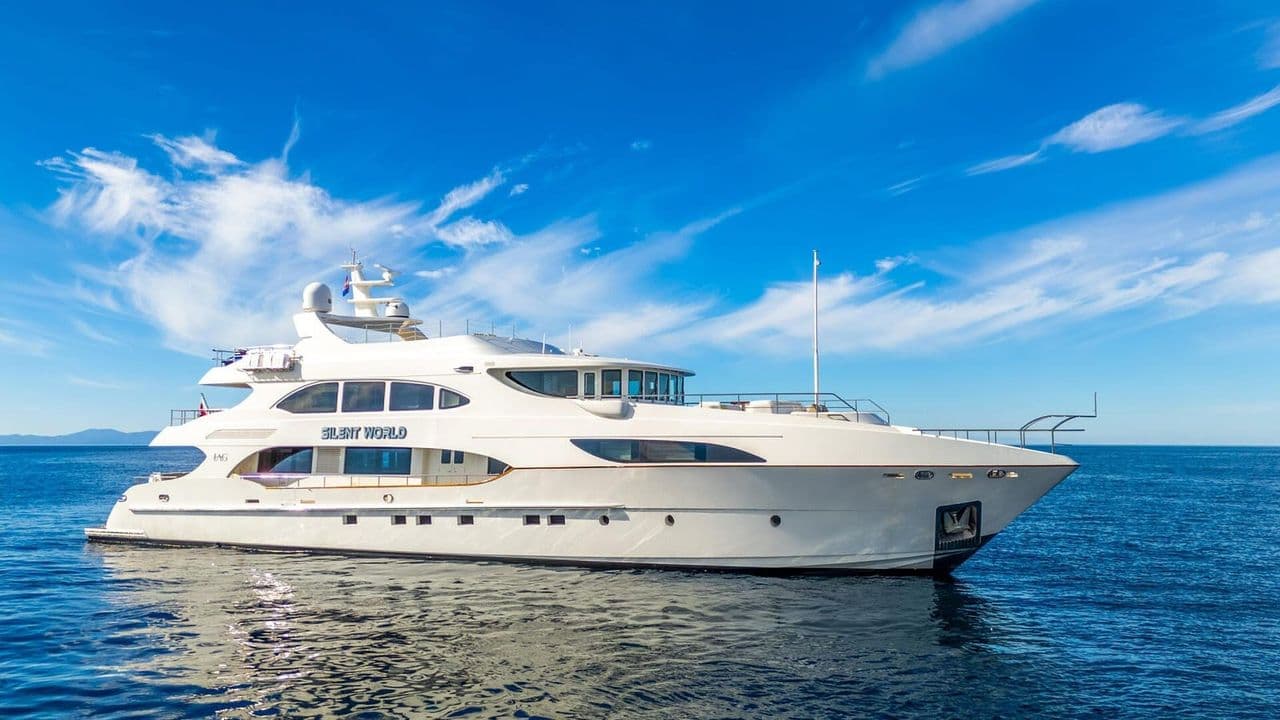 Experience the Luxurious M/Y SILENT WORLD in the Adriatic