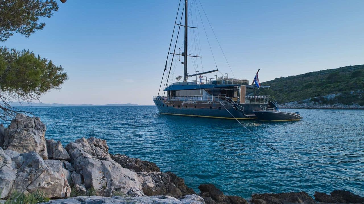 Charter Luxury Yacht Rara Avis: Water Toys & Fitness Upgrade in Croatia