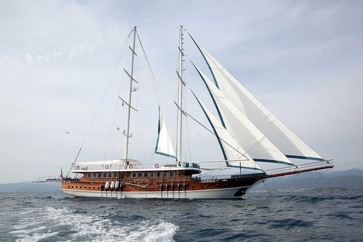 Queen Atlantis — Gulet for charter in Fethiye, Turkey