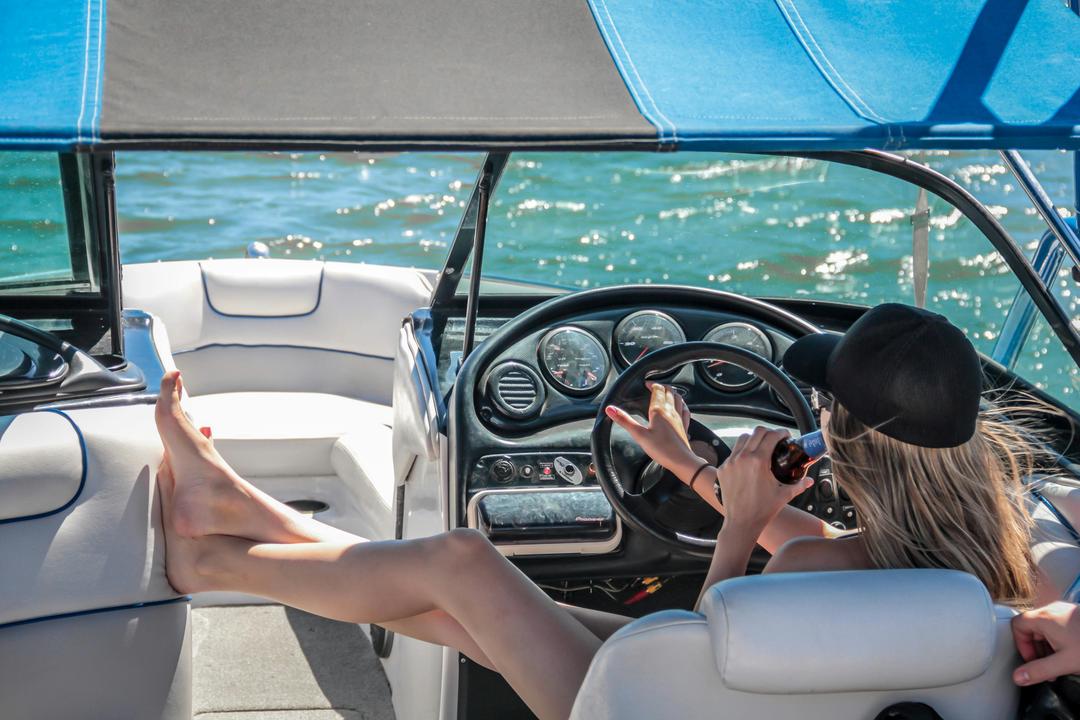 Summer Sailing Awaits — Discover Seasonal Offers 