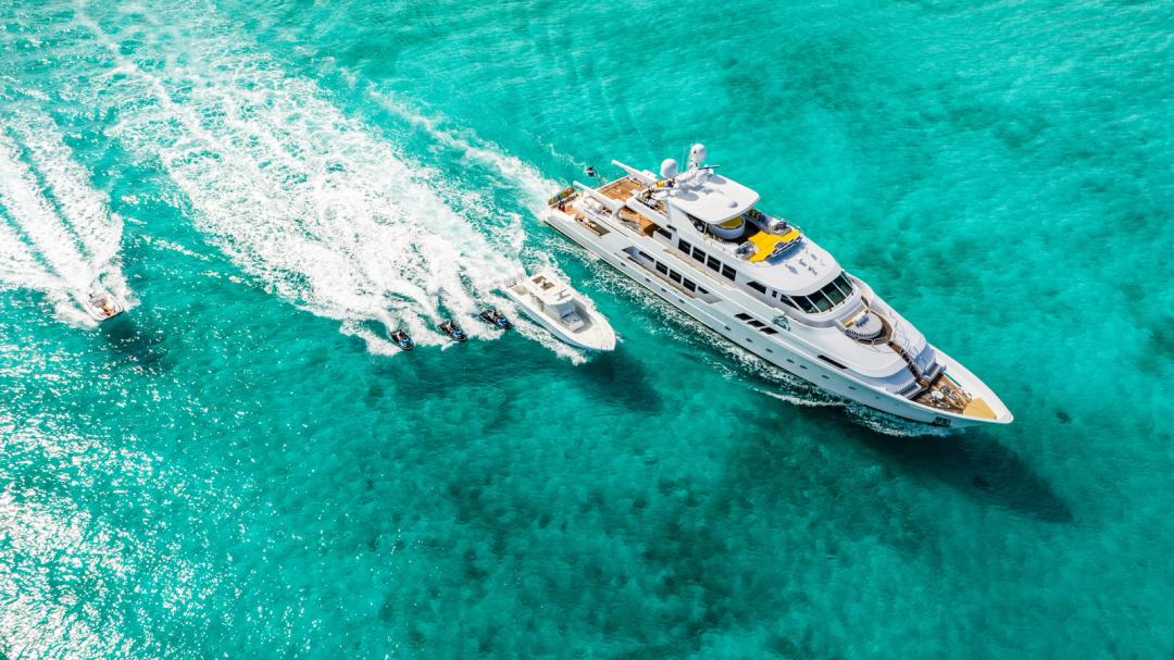 GRADE I: Special Rate Alert for Your Dream Caribbean Charter Aboard