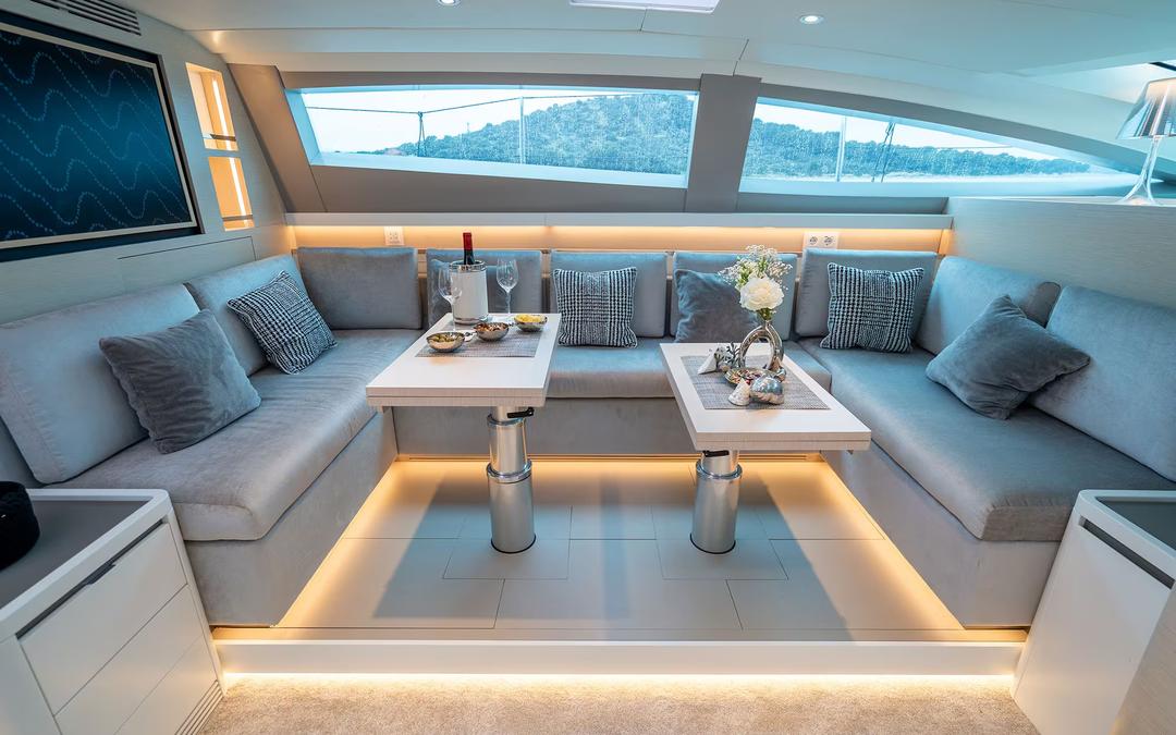 Meet Chef Richar Howland Aboard the J SEVEN: An Epicurean Delight on the Open Sea