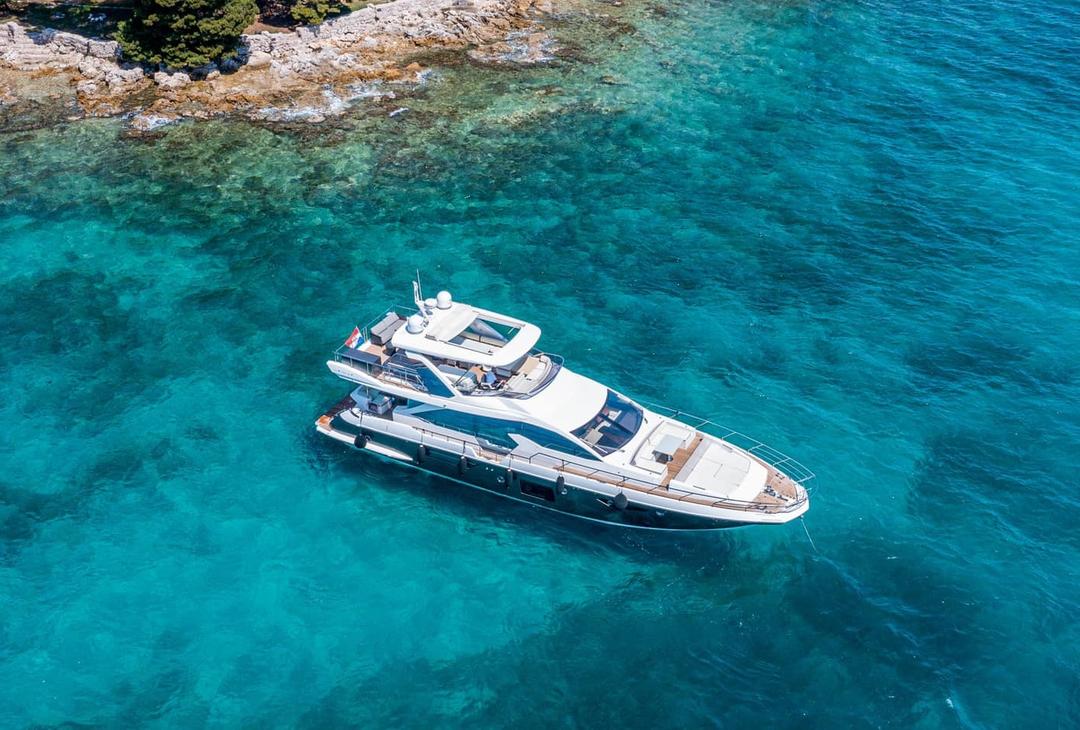 Discover Croatia’s Beauty : Top Yacht Charter Offers