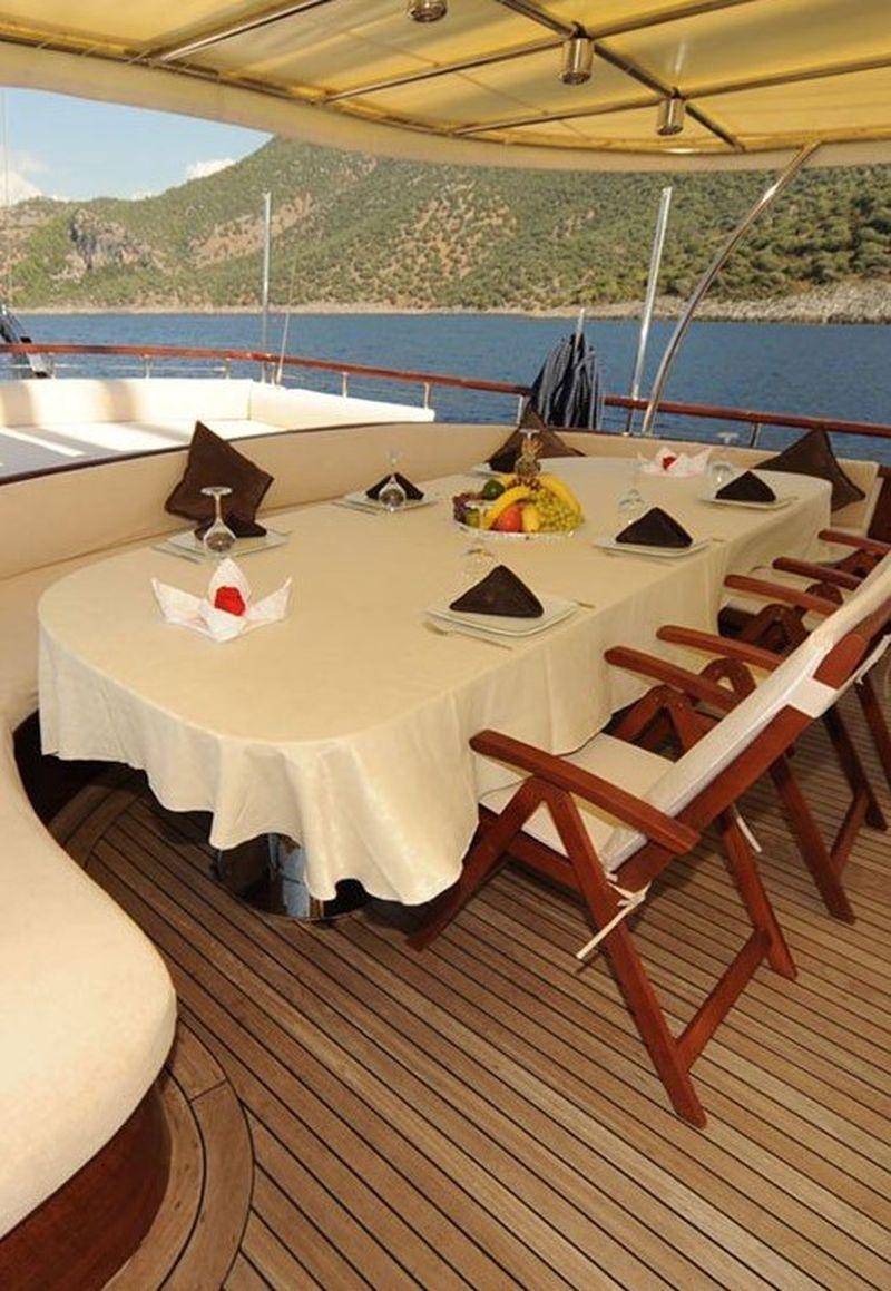 Dine with Stunning Views