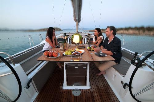 Alfresco Dining