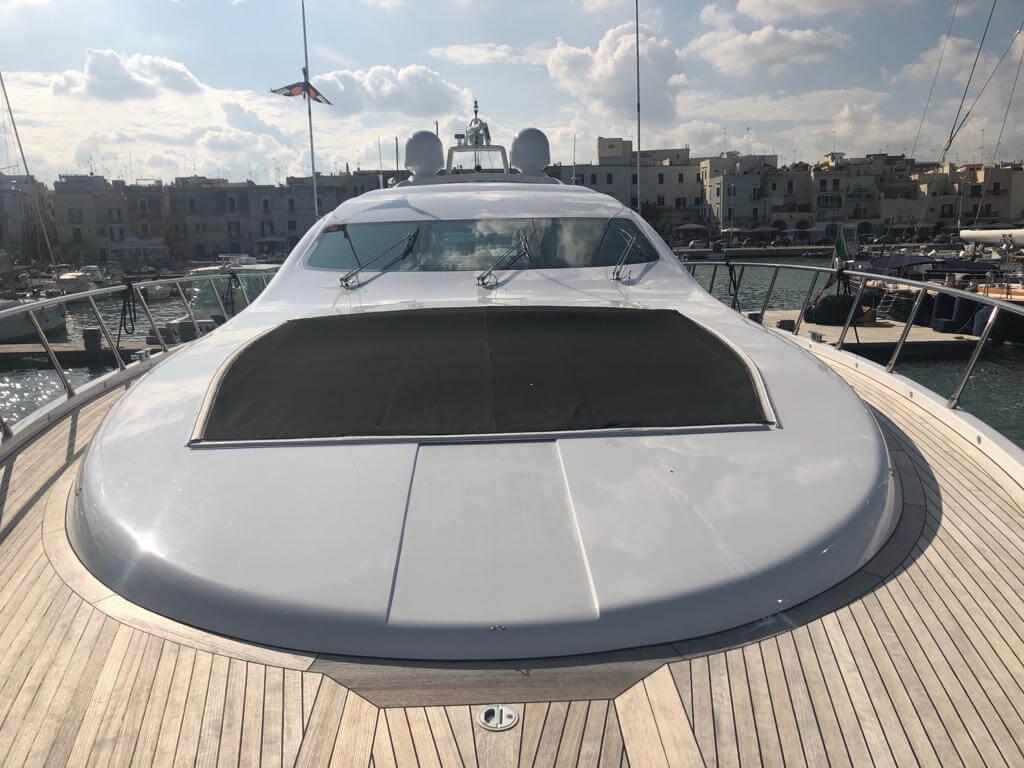 Very spacious deck