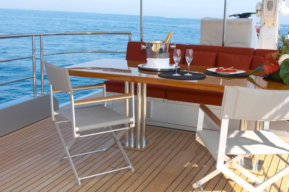 Alfresco Dining