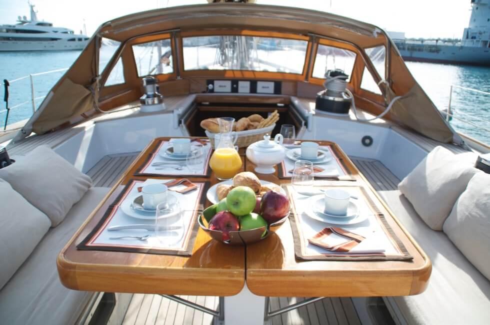 Alfresco Dining