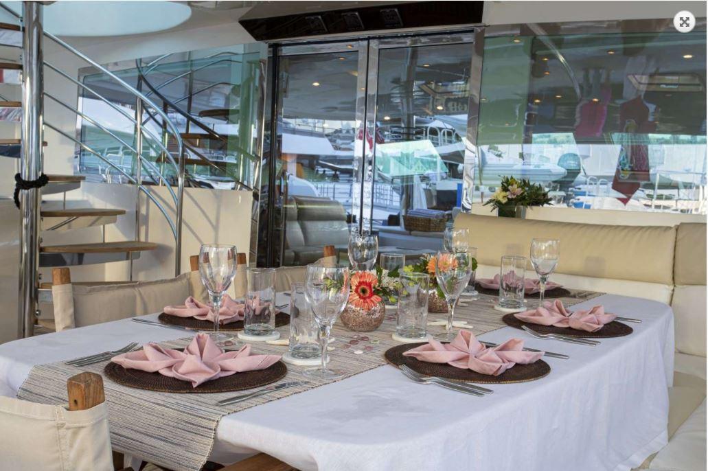Alfresco Dining