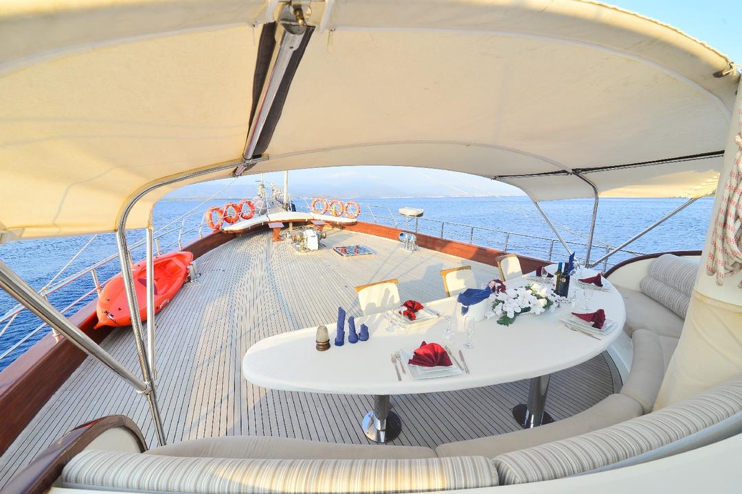 Dine with Stunning Views