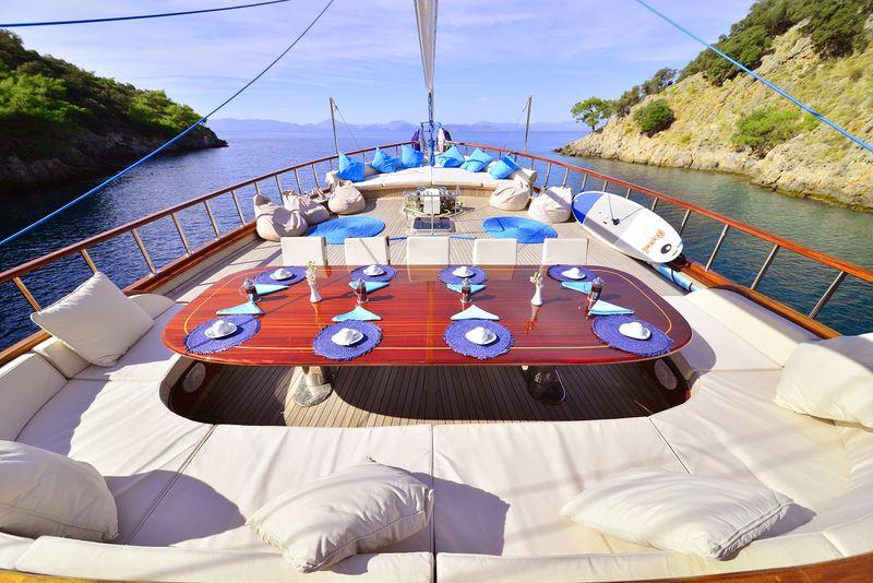 Dine with Stunning Views