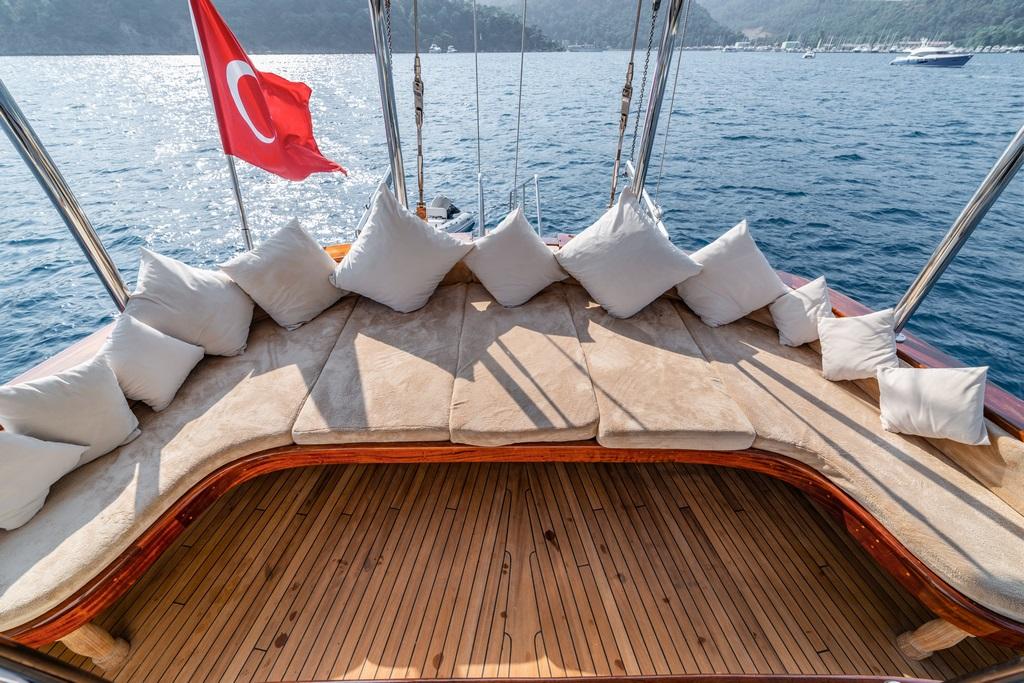 Relax on Deck